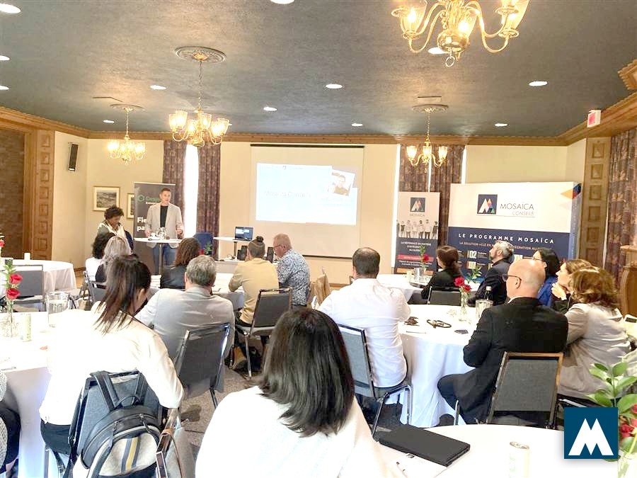 Salle de travail avec documents et outils de diagnostic